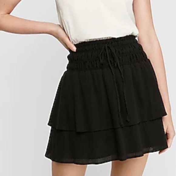 Express women’s super high waisted smocked cream mini skirt - Picture 7 of 7